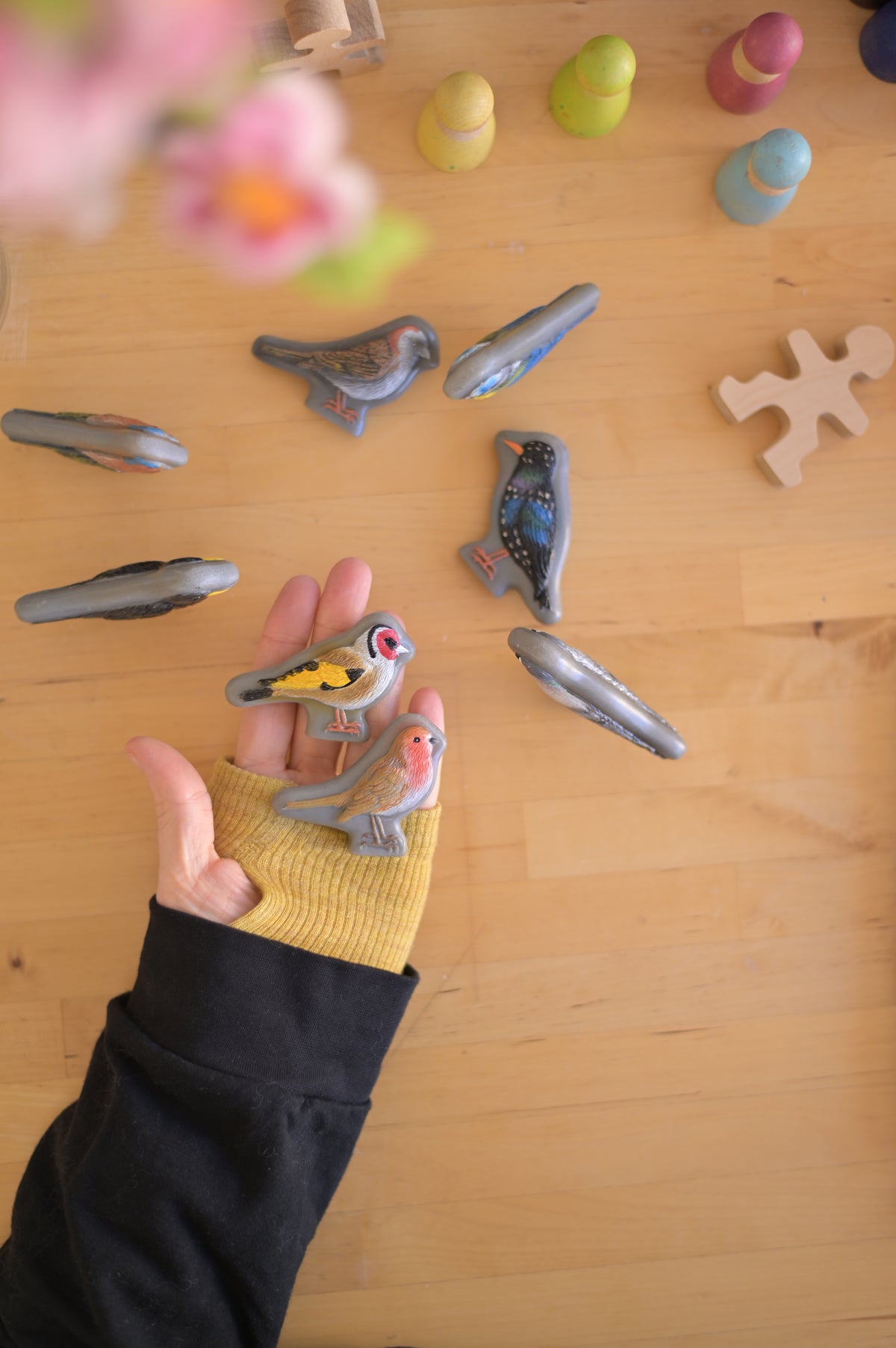 Oiseaux Pierres sensorielles Lot de 8 Yellow Door