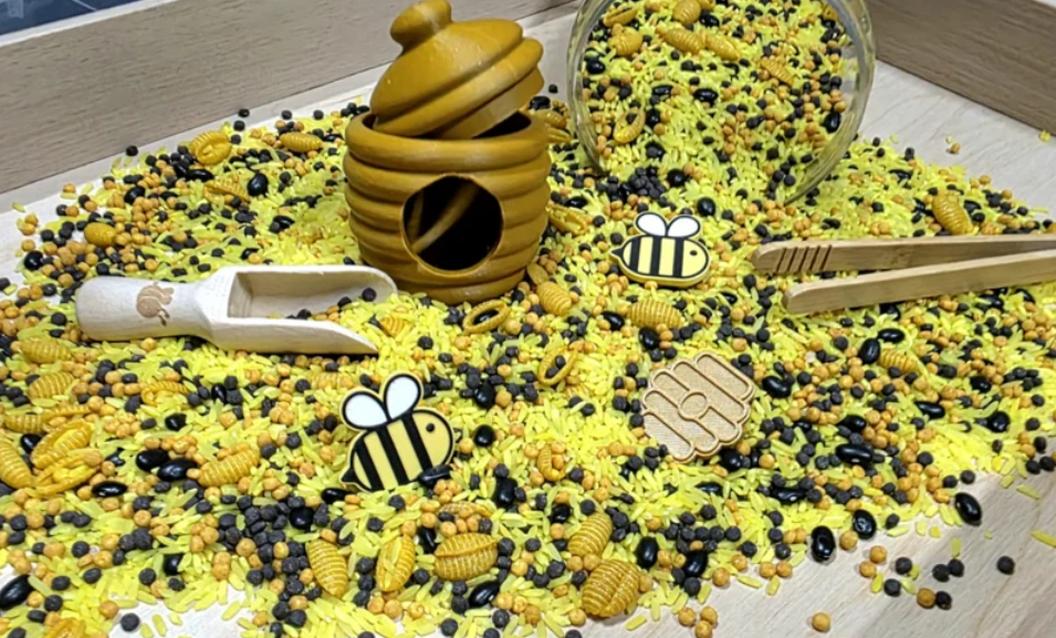 Pour and Play Mix Abeilles Lot complet pour le jeu sensoriel - SensoryFun