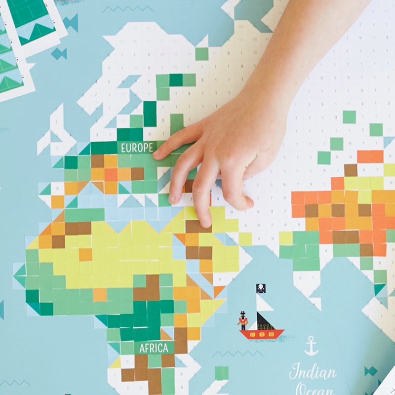La carte du monde Poster créatif - 1600 autocollants Poppik