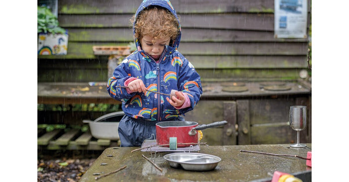 La Mud Kitchen : Un espace de jeu sensoriel et créatif en plein air