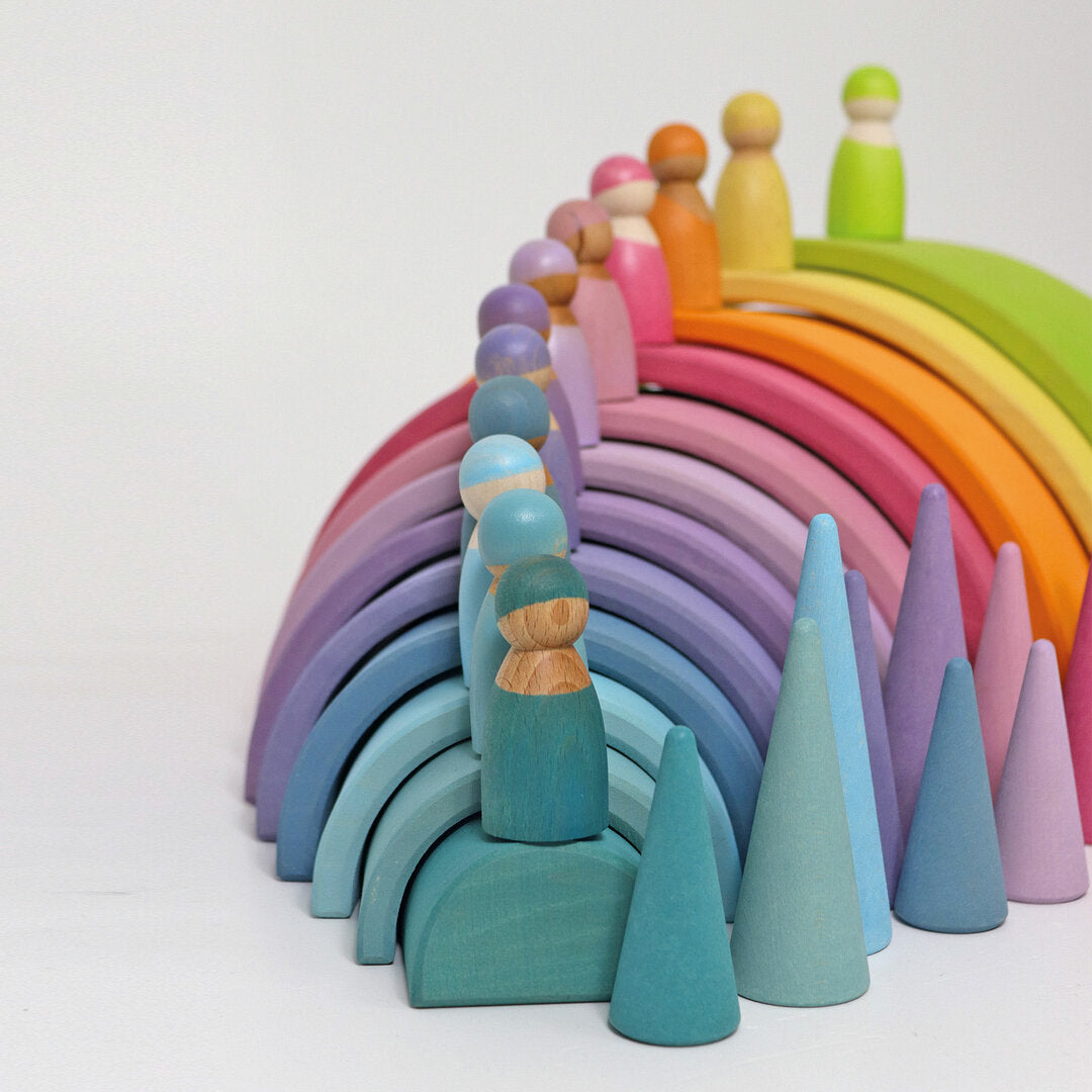 12 amis en bois couleurs Pastel GRIMMS