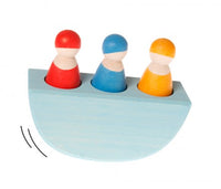 3 amis de couleur dans un bateau GRIMM'sj