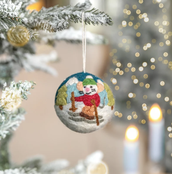 Boule de Noël en feutrine de laine Souris sur Skis- Sjaal met Verhaal