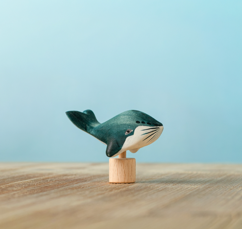 BumbuToys Figurine en bois pour couronne de célébration Baleine