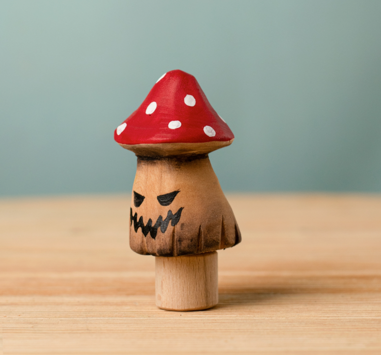 BumbuToys Figurine en bois pour couronne de célébration Champignon Enchanté