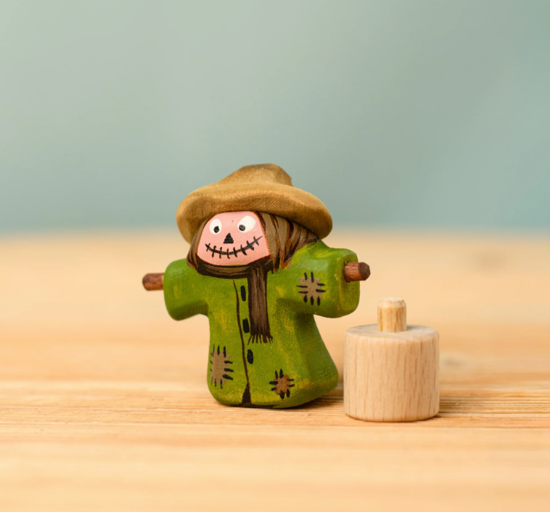 BumbuToys Figurine en bois pour couronne de célébration Epouvantail