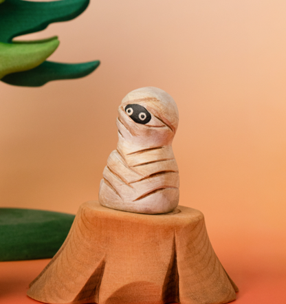 BumbuToys Figurine en bois pour couronne de célébration Momie Enchantée