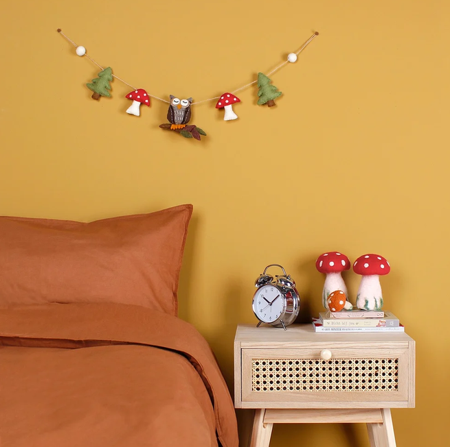Guirlande de décoration en feutrine de laine Chouette et Champignons