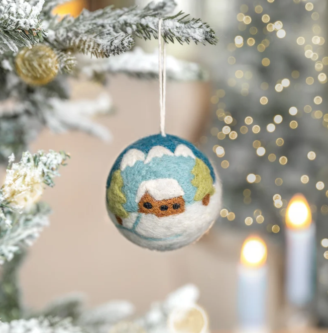 Boule de Noël en feutrine de laine Le Chalet - Sjaal met Verhaal