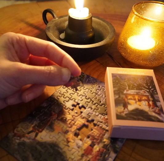Mini Puzzle Winter Celebration - 99 pièces Illustratrice E. Bennink