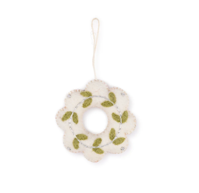 Suspension de Noël en feutrine de laine Winterwonderland Couronne Blanc