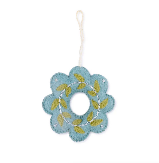 Suspension de Noël en feutrine de laine Winterwonderland Couronne Bleu glace