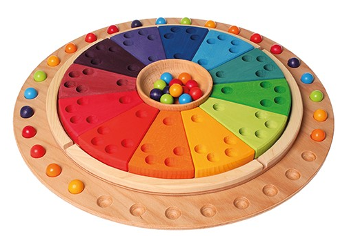 Calendrier annuel en bois GRIMM's