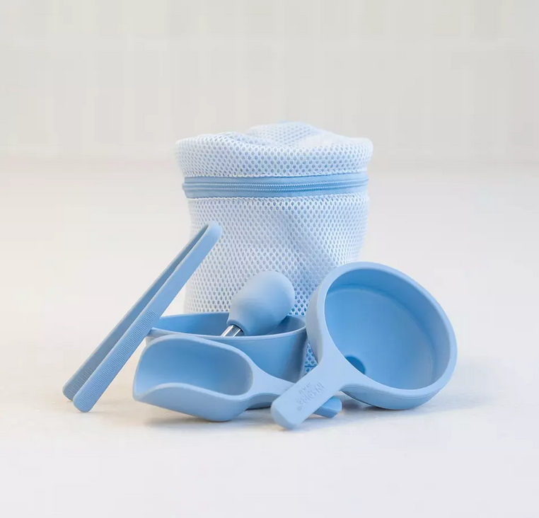 Plateau de Jeu Sensoriel PlayTRAY Starter Set – Bac Sensoriel avec 5 Ustensiles