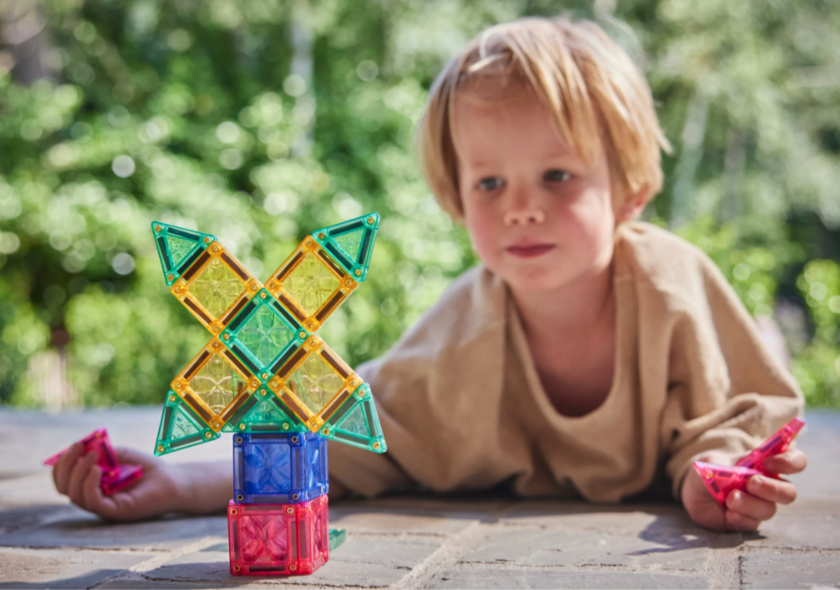 Cleverclixx Jeux magnétiques MINI pack Pastel - 28 pièces + boite de transport
