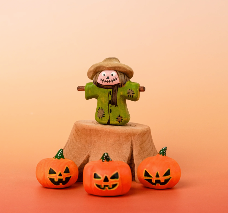 BumbuToys Figurine en bois pour couronne de célébration Epouvantail
