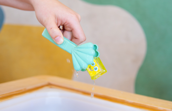 Glo Pals Lot de pinces et tamis pour jeu sensoriel