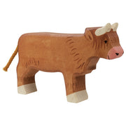 Vache Highland Cattle debout Holztiger