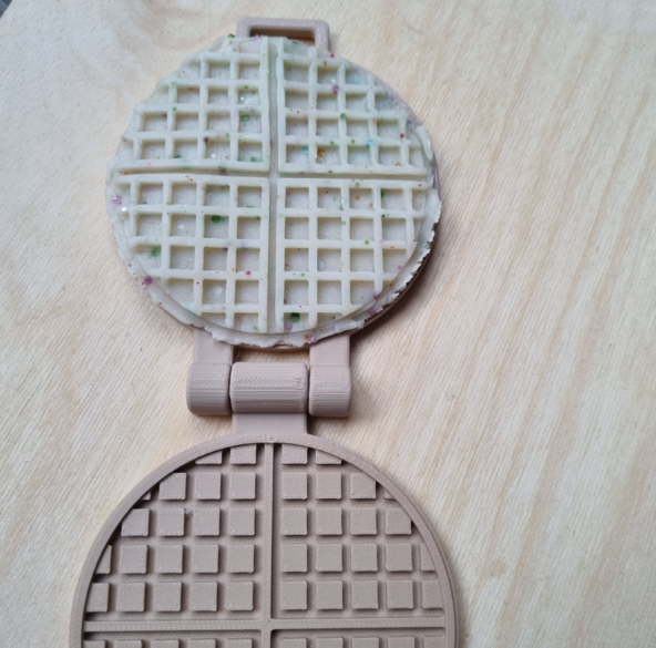 Kiddi Moule pour sable magique et pâte à modeler - Faire une gaufre