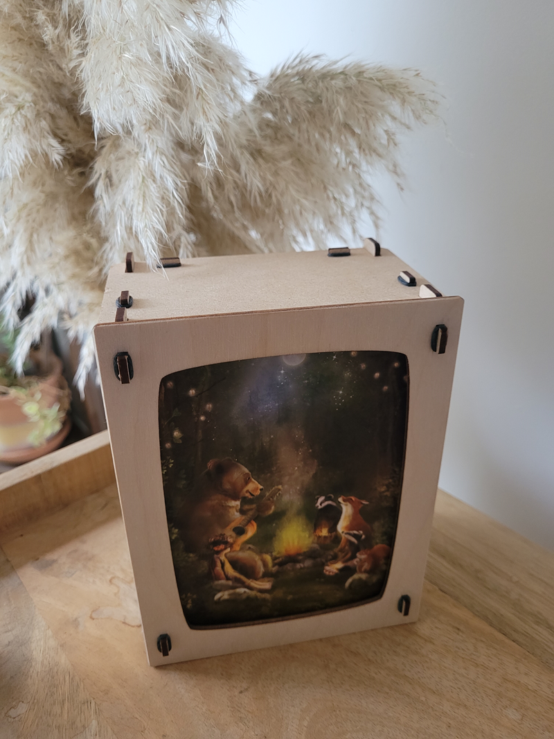 Lampe en bois pour Carte Postale