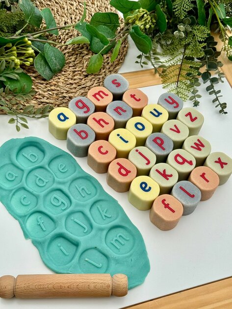 Pierres tampons alphabet minuscule Yellow Door - Lot de 26