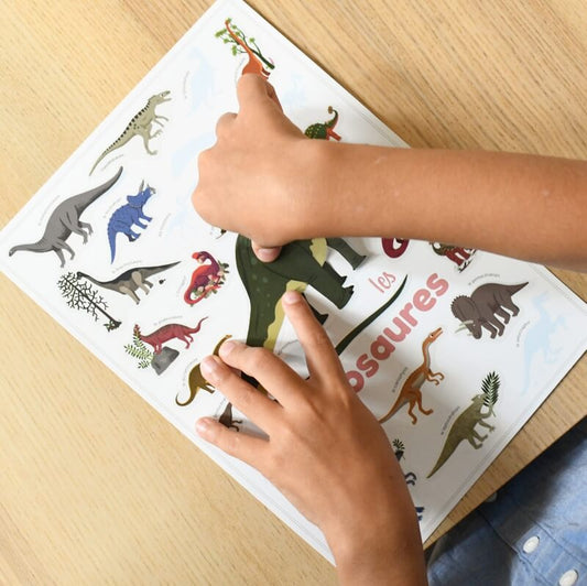 Poppik Mini poster Dinosaures + 26 autocollants repositionnables 3-8 ans