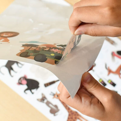 Poppik Mini Poster La savane +27 autocollants repositionnables 3-8 ans