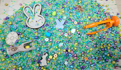 Pour and Play Mix Pâques Lot complet pour le jeu sensoriel - Sensory Fun