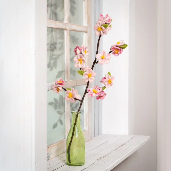 Sjaal met Verhaal Branche de Fleurs de Pommier en feutrine de laine