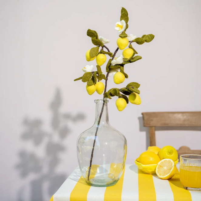 Branche de Fleurs de Citronnier en feutrine de laine