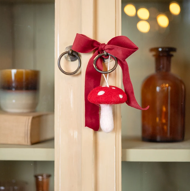 Suspension en feutrine de laine Champignon Rouge