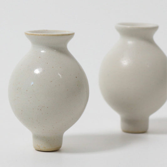 Figurine en céramique vase blanc Grimm's