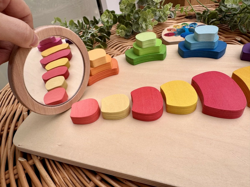 Yellow Door Motifs & Jeux en bois – Paon